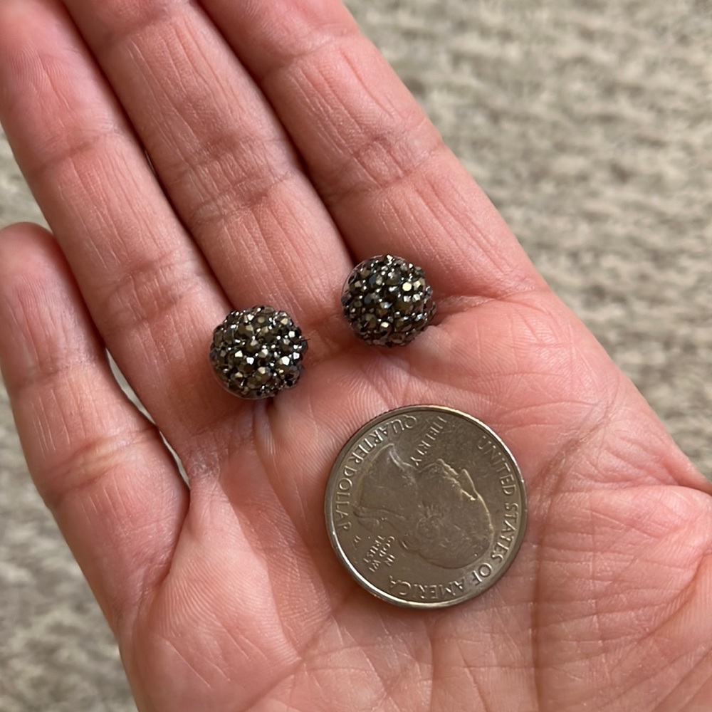Ball rhinestones stud earrings